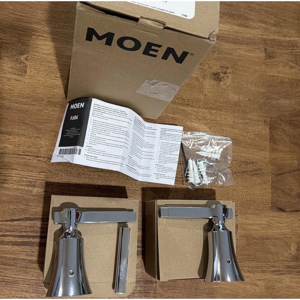 Moen YB0386CH 9" Flara Towel Bar, Chrome *READ*